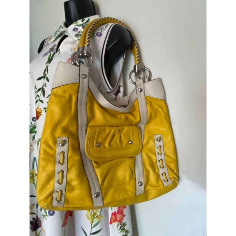 B. makowsky Yellow Leather Shoulder/ Handbag - Picture 9 of 14